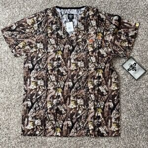 MED‎ COUTURE Camo V-Neck Scrub Shirt Short Sleeve Hunting Outdoor Size Medium